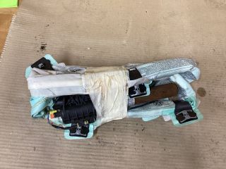 bontott VW PASSAT B7 Jobb Függönylégzsák és Oldallégzsák