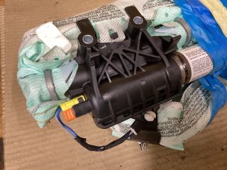 bontott VW PASSAT B7 Jobb Függönylégzsák és Oldallégzsák