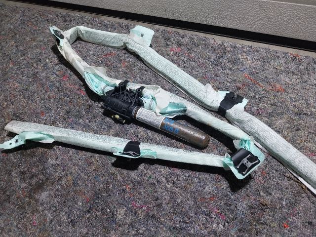 bontott VW PASSAT B7 Jobb Függönylégzsák és Oldallégzsák