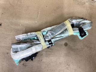 bontott VW PASSAT B7 Jobb Függönylégzsák és Oldallégzsák