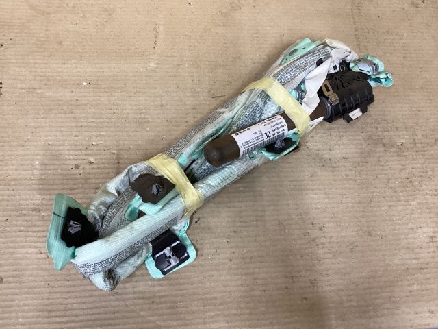 bontott VW PASSAT B7 Jobb Függönylégzsák és Oldallégzsák