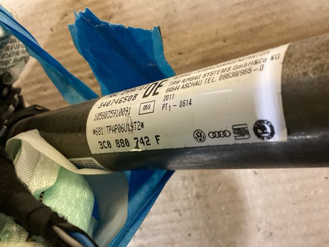 bontott VW PASSAT B7 Jobb Függönylégzsák és Oldallégzsák