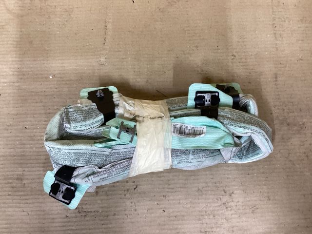 bontott VW PASSAT B7 Jobb Függönylégzsák és Oldallégzsák