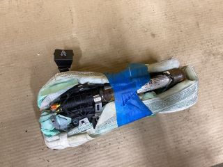 bontott VW PASSAT B7 Jobb Függönylégzsák és Oldallégzsák