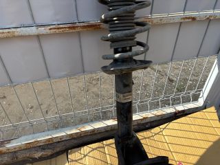 bontott VW PASSAT B7 Jobb Gólyaláb Csonkállvánnyal