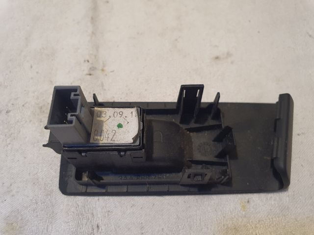 bontott VW PASSAT B7 Jobb hátsó Ablakemelő Kapcsoló