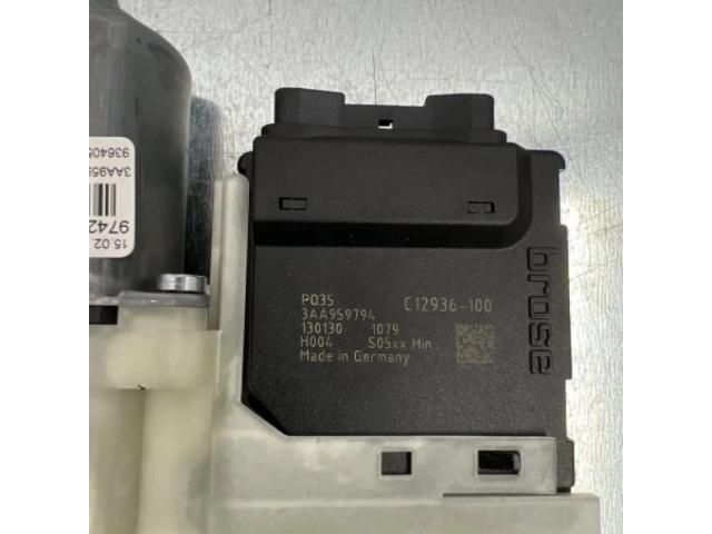 bontott VW PASSAT B7 Jobb hátsó Ablakemelő Motor