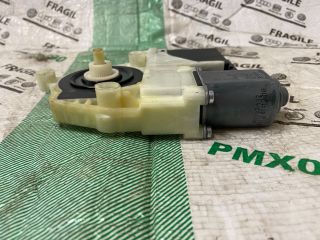bontott VW PASSAT B7 Jobb hátsó Ablakemelő Motor