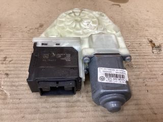 bontott VW PASSAT B7 Jobb hátsó Ablakemelő Motor