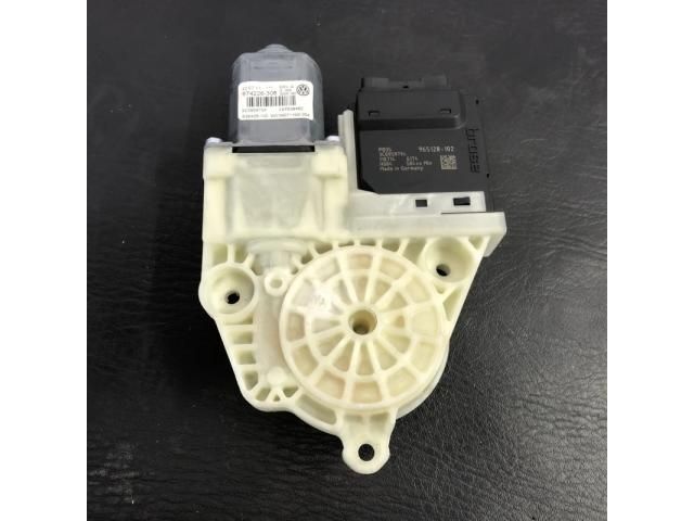 bontott VW PASSAT B7 Jobb hátsó Ablakemelő Motor