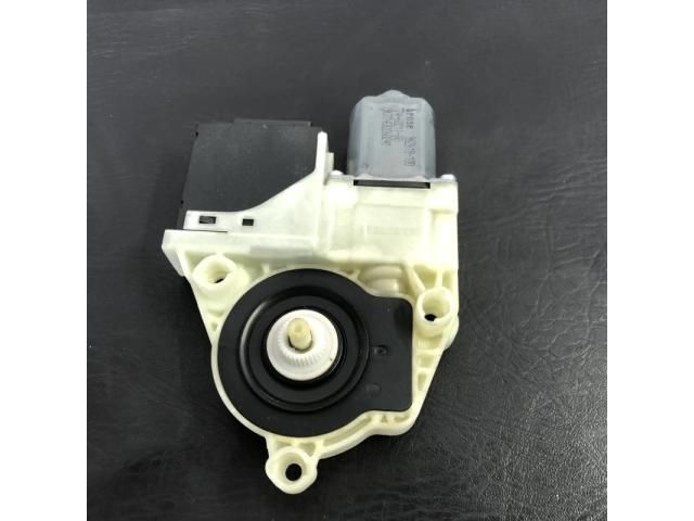 bontott VW PASSAT B7 Jobb hátsó Ablakemelő Motor
