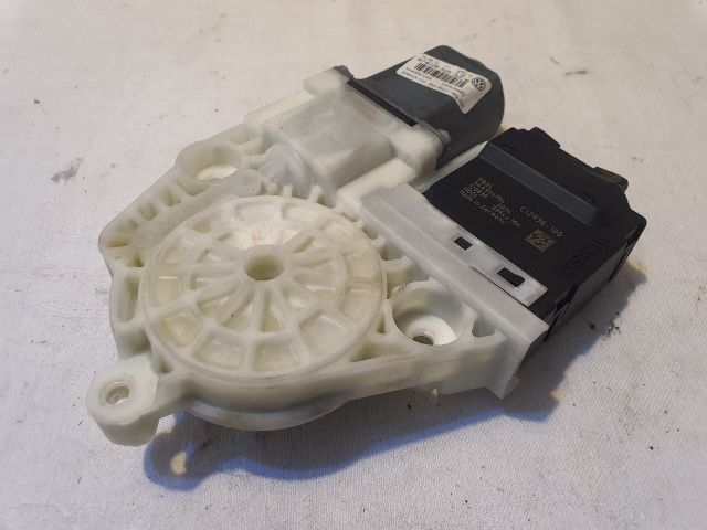 bontott VW PASSAT B7 Jobb hátsó Ablakemelő Motor