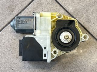 bontott VW PASSAT B7 Jobb hátsó Ablakemelő Motor