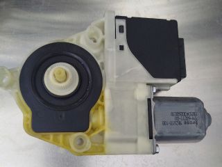 bontott VW PASSAT B7 Jobb hátsó Ablakemelő Motor