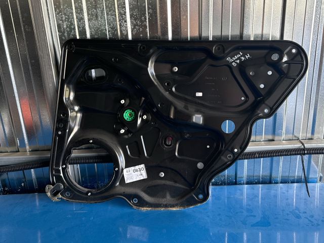 bontott VW PASSAT B7 Jobb hátsó Ablakemelő Szerkezet (Elektromos)