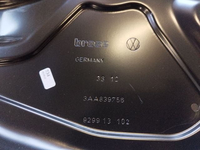 bontott VW PASSAT B7 Jobb hátsó Ablakemelő Szerkezet (Elektromos)