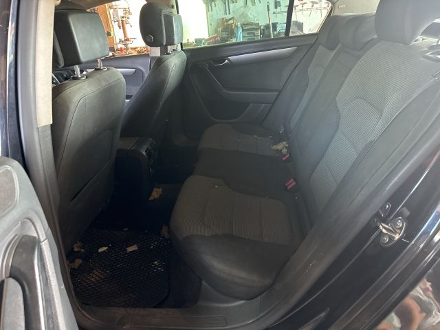 bontott VW PASSAT B7 Jobb hátsó Ablakemelő Szerkezet (Elektromos)