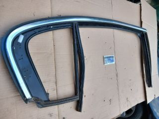 bontott VW PASSAT B7 Jobb hátsó Ajtó Díszléc