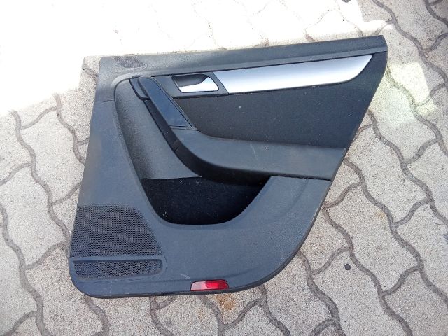 bontott VW PASSAT B7 Jobb hátsó Ajtó Kárpit