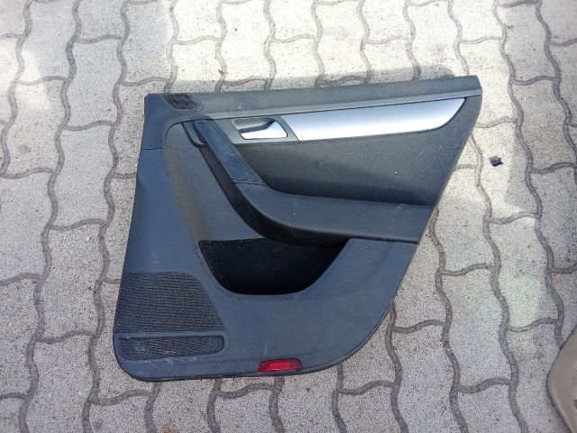 bontott VW PASSAT B7 Jobb hátsó Ajtó Kárpit