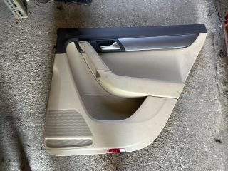bontott VW PASSAT B7 Jobb hátsó Ajtó Kárpit