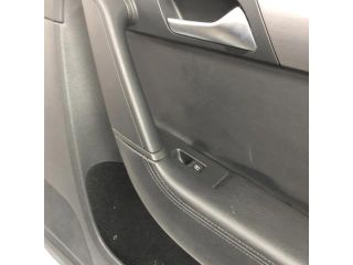 bontott VW PASSAT B7 Jobb hátsó Ajtó Kárpit