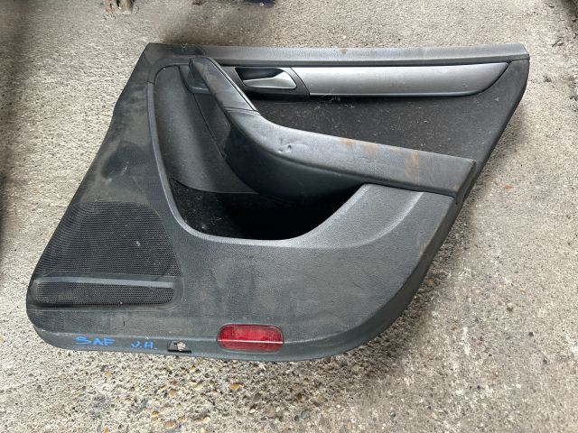 bontott VW PASSAT B7 Jobb hátsó Ajtó Kárpit