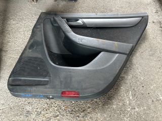 bontott VW PASSAT B7 Jobb hátsó Ajtó Kárpit