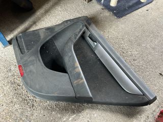 bontott VW PASSAT B7 Jobb hátsó Ajtó Kárpit