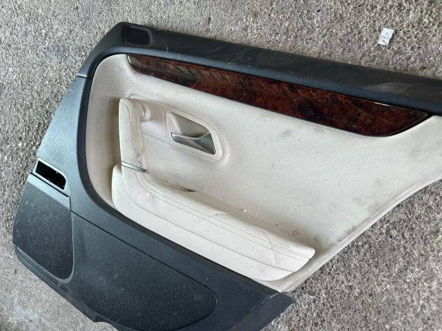 bontott VW PASSAT B7 Jobb hátsó Ajtó Kárpit