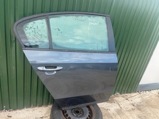 bontott VW PASSAT B7 Jobb hátsó Ajtó (Részeivel)