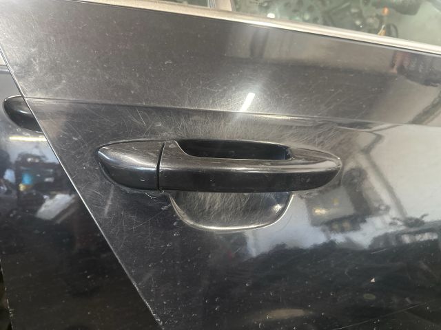 bontott VW PASSAT B7 Jobb hátsó Ajtó (Részeivel)