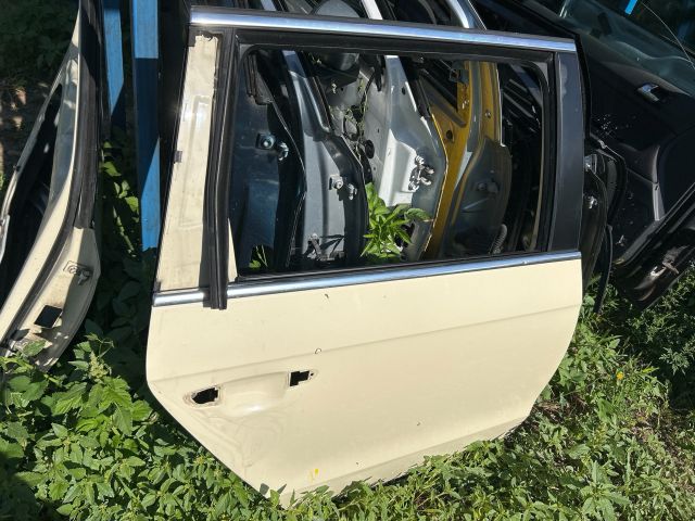 bontott VW PASSAT B7 Jobb hátsó Ajtó (Üres lemez)