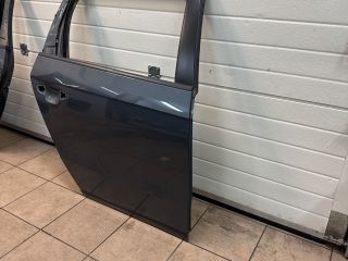 bontott VW PASSAT B7 Jobb hátsó Ajtó (Üres lemez)