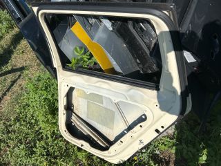 bontott VW PASSAT B7 Jobb hátsó Ajtó (Üres lemez)