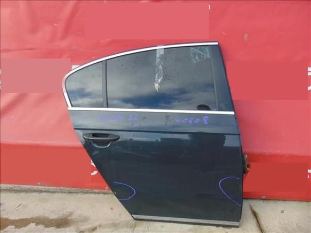 bontott VW PASSAT B7 Jobb hátsó Ajtó (Üres lemez)