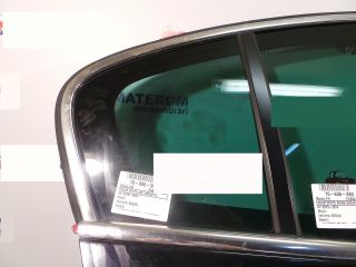 bontott VW PASSAT B7 Jobb hátsó Fixüveg (Ajtóban)