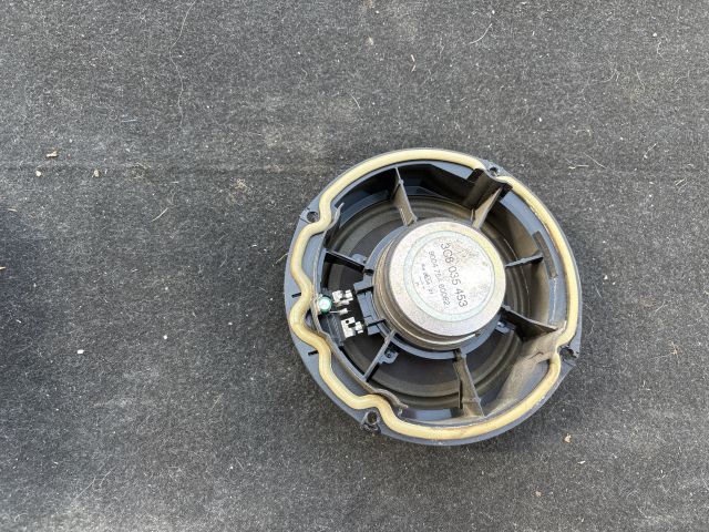 bontott VW PASSAT B7 Jobb hátsó Hangszóró