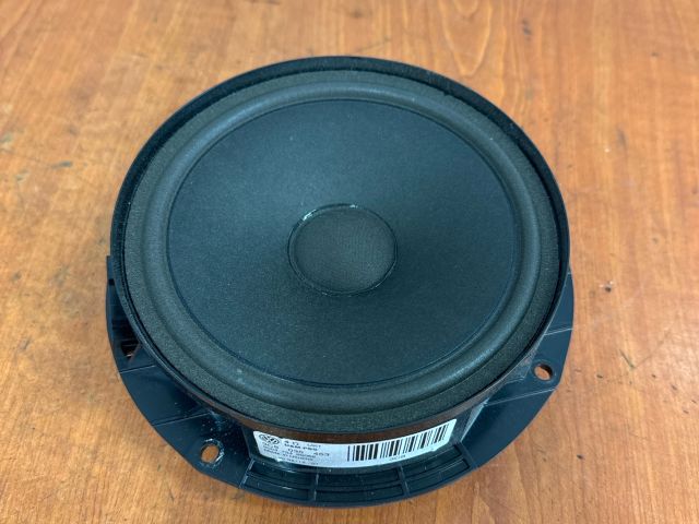 bontott VW PASSAT B7 Jobb hátsó Hangszóró