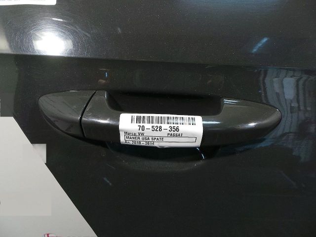 bontott VW PASSAT B7 Jobb hátsó Külső Kilincs