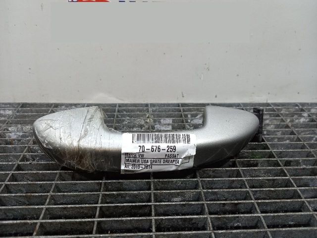 bontott VW PASSAT B7 Jobb hátsó Külső Kilincs