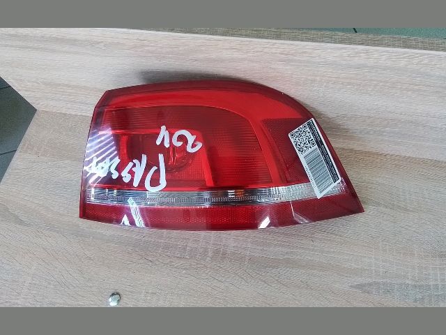 bontott VW PASSAT B7 Jobb Hátsó Lámpa