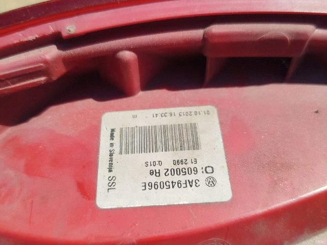 bontott VW PASSAT B7 Jobb Hátsó Lámpa