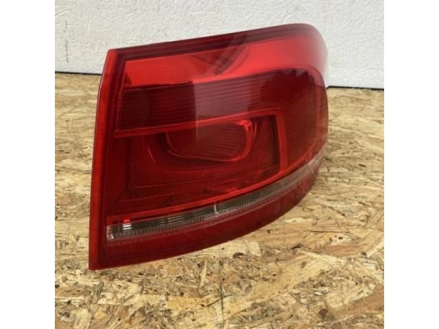 bontott VW PASSAT B7 Jobb Hátsó Lámpa