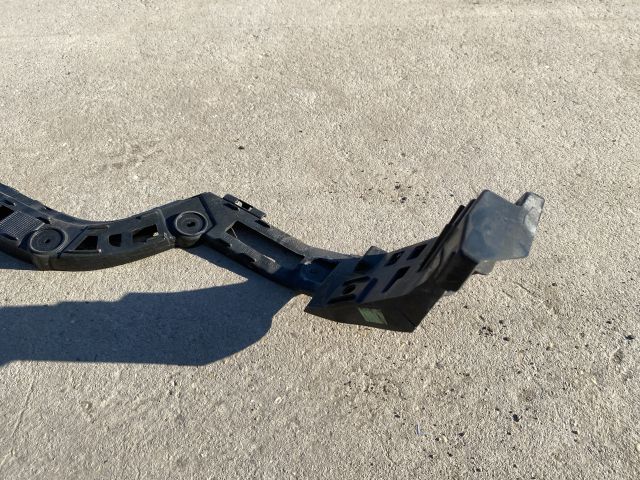 bontott VW PASSAT B7 Jobb hátsó Lökhárító Tartó (Műanyag)