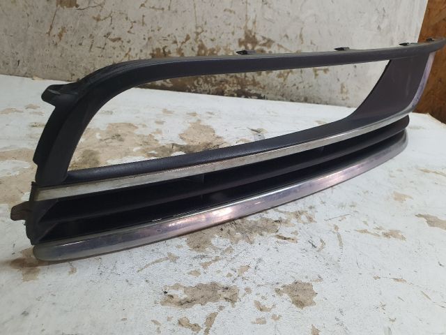 bontott VW PASSAT B7 Jobb Ködfényszóró Lámpakeret