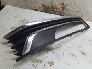 bontott VW PASSAT B7 Jobb Ködfényszóró Lámpakeret