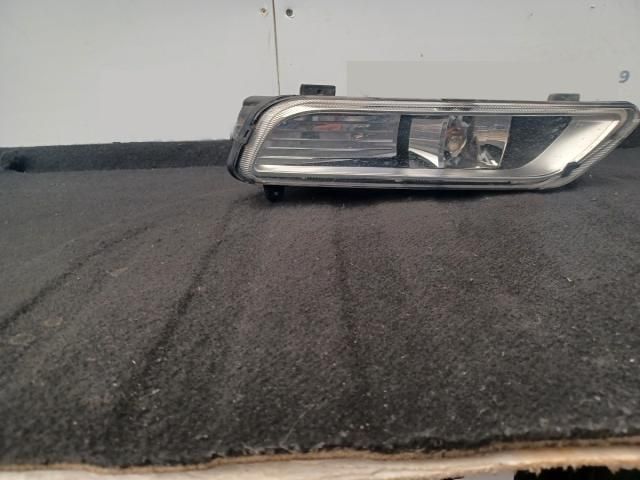 bontott VW PASSAT B7 Jobb Ködfényszóró