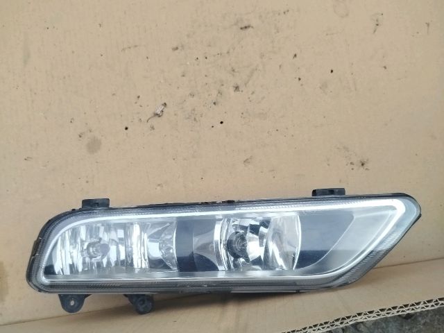 bontott VW PASSAT B7 Jobb Ködfényszóró