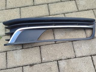 bontott VW PASSAT B7 Jobb Ködlámpa Rács